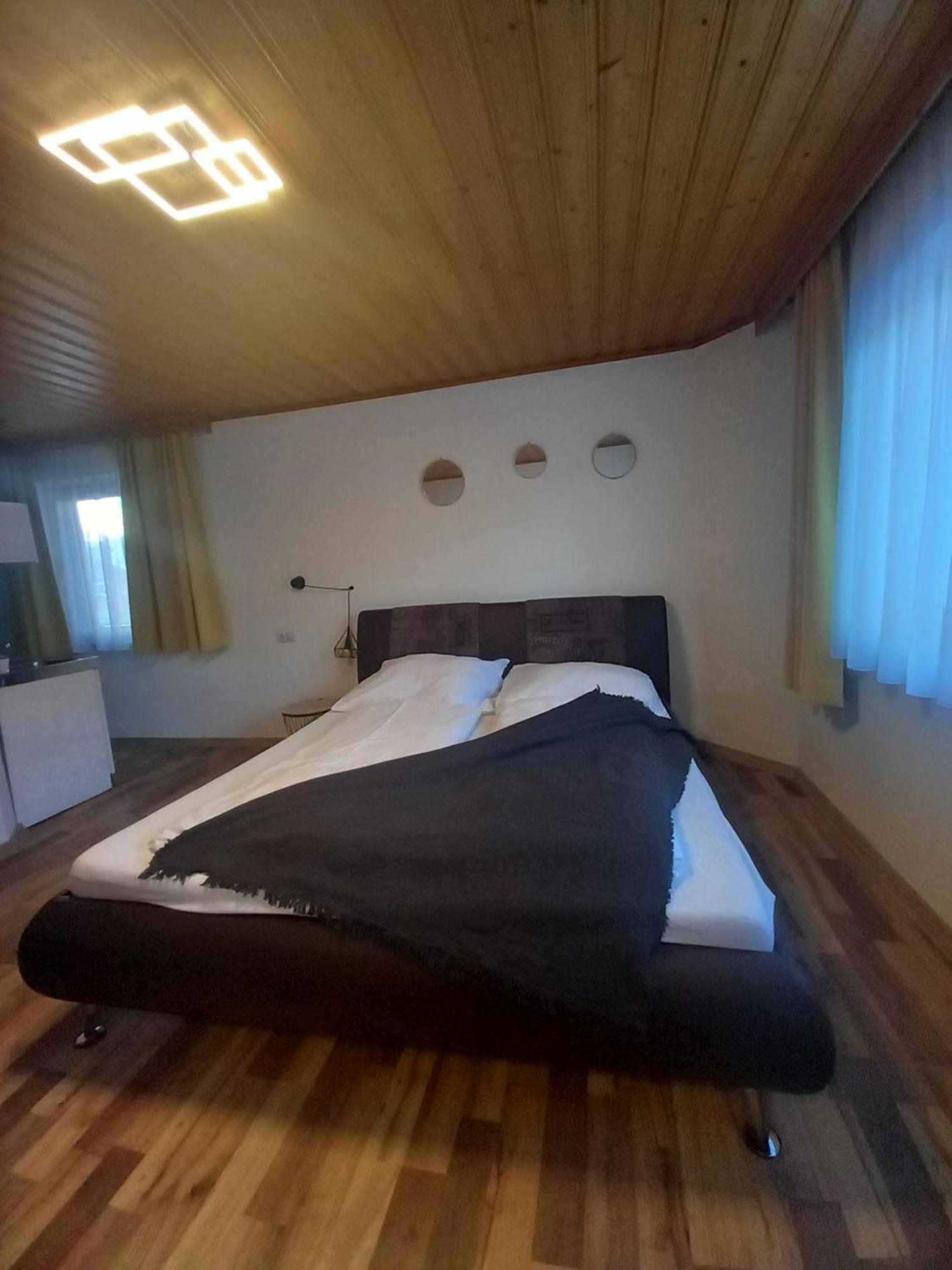 Mani'S Appartements Radstadt Exterior photo